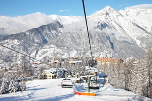 Xtrallusion offers independent self-guided Walking, Adventure, Activity, Skiing and Paragliding Holiday itineraries on the Italian Rivieras, in the Italian Lakes, in the Italian Alps and in some of the most beautiful corners of Italy.